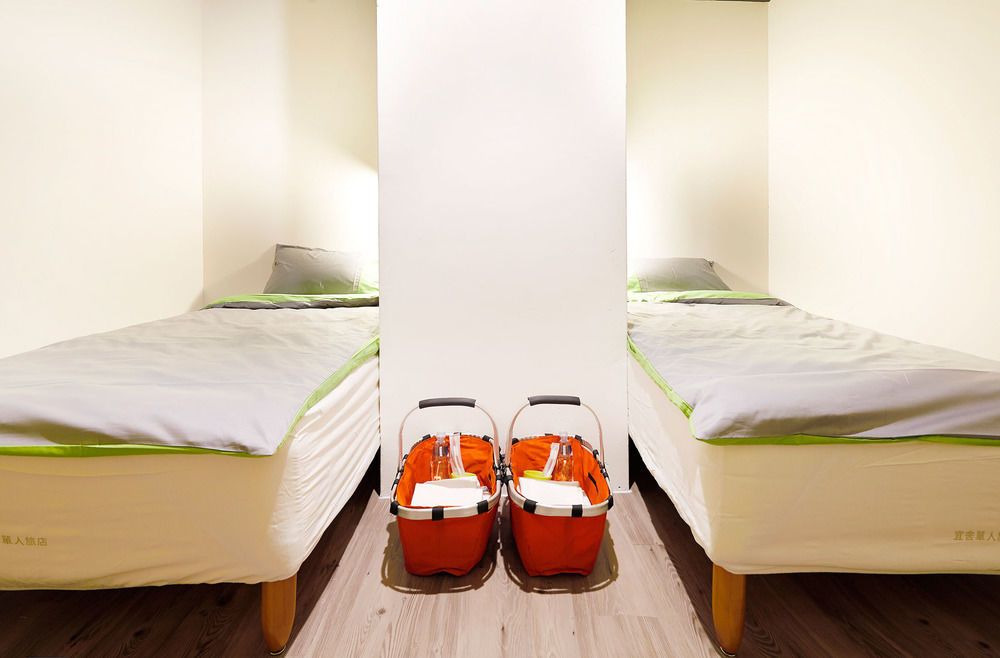 Ease Single Inn Тайчжун Экстерьер фото