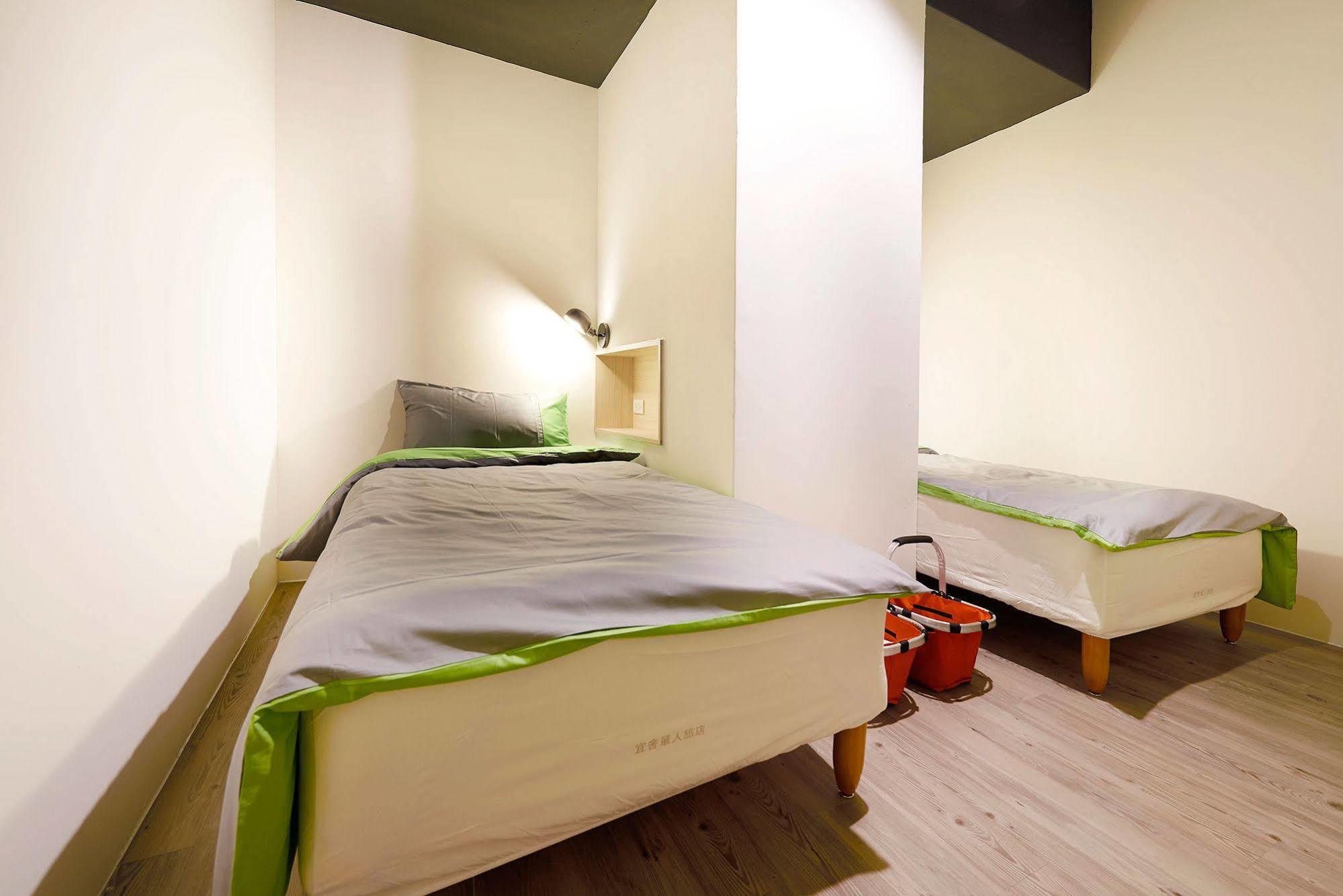 Ease Single Inn Тайчжун Экстерьер фото